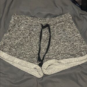 Drawstring shorts w/pockets